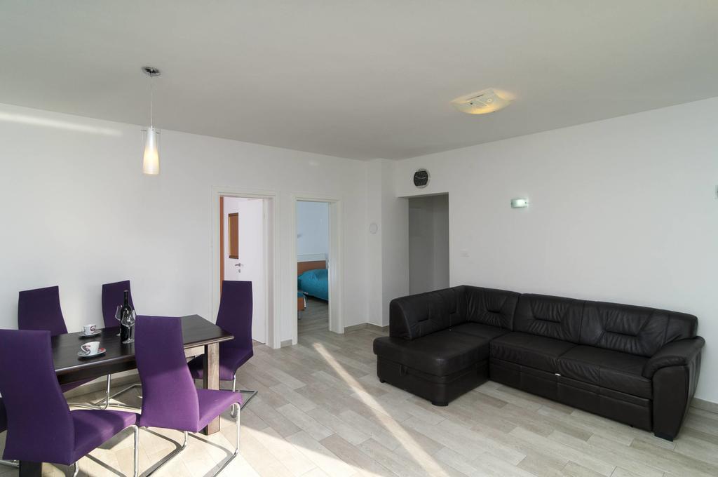 Apartment David ロゴズニッツァ 部屋 写真