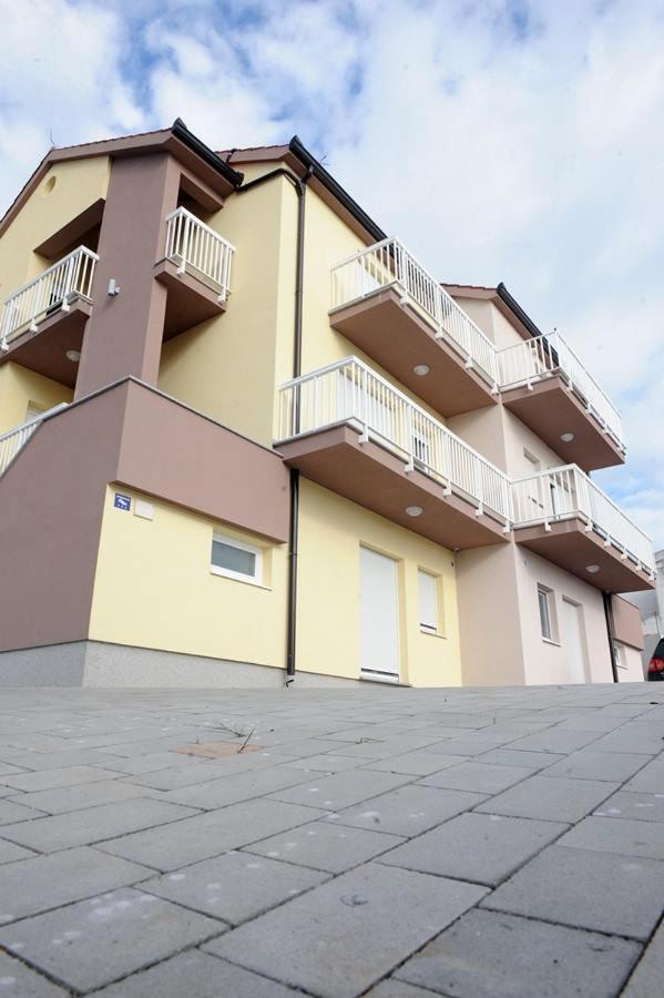 Apartment David ロゴズニッツァ エクステリア 写真
